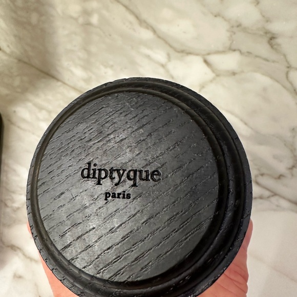 Diptyque La Droguerie Amber Candle - Picture 4 of 4